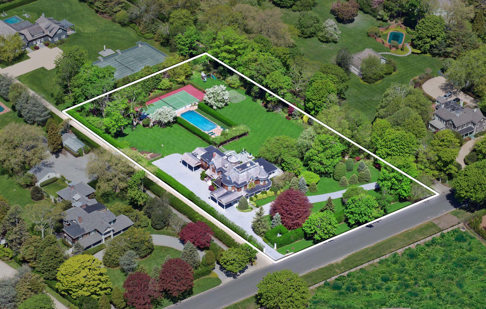 75 First Neck Lane Southampton Main