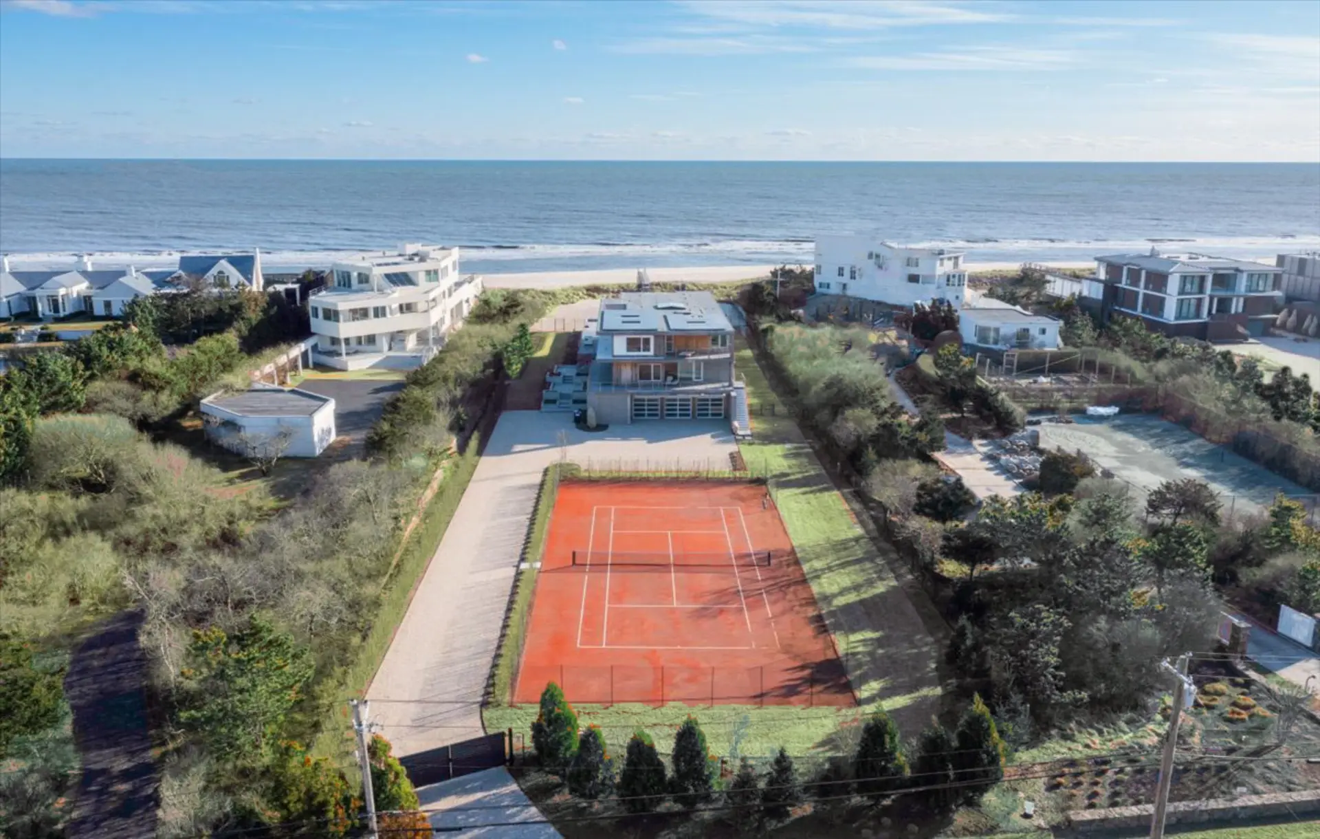 182 dune road quogue main