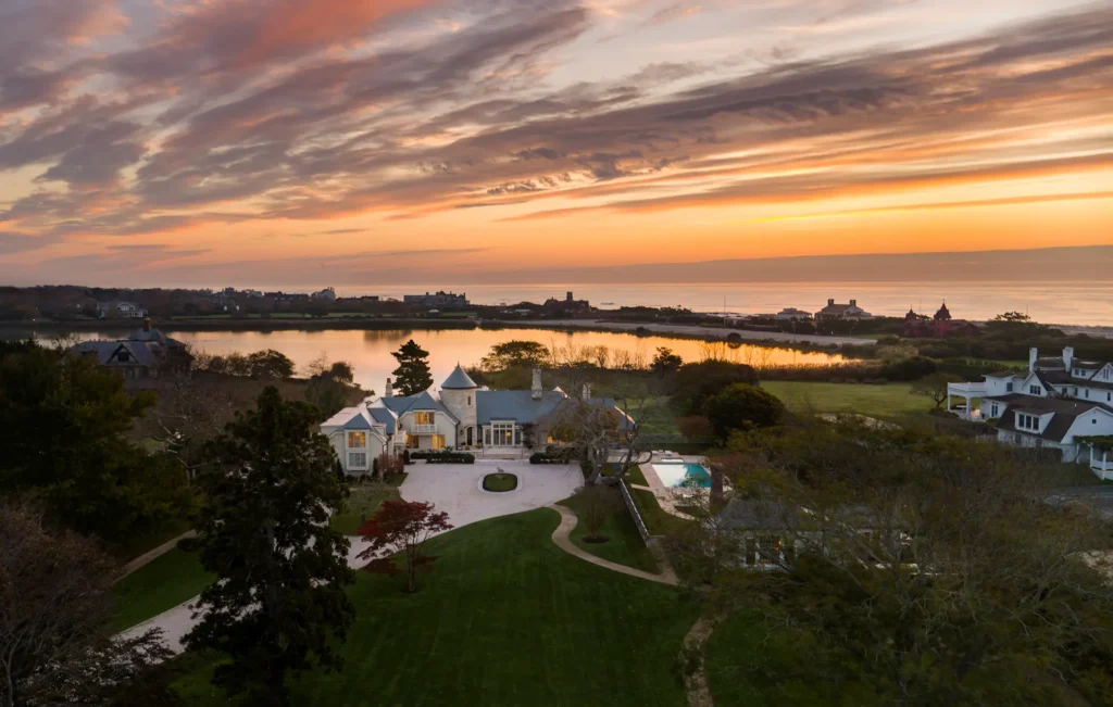 484 & 496 First Neck Lane Southampton Main